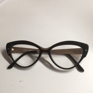 Meet your Posher, Kayo